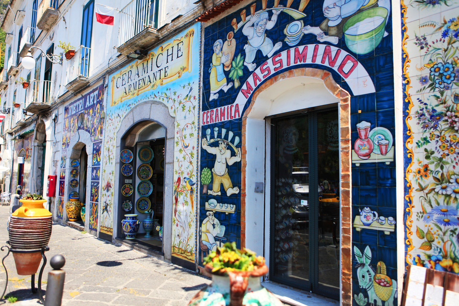 Capri ceramics street